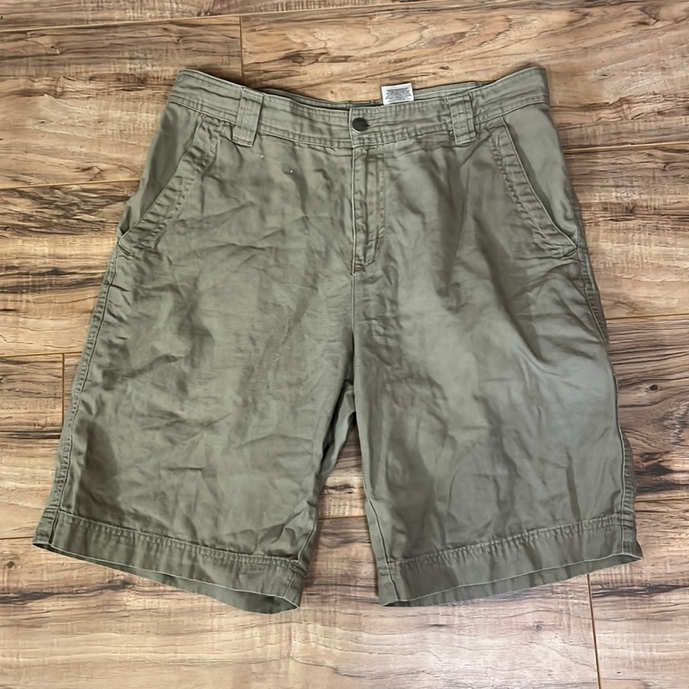 Columbia Khaki Cargo Style Shorts